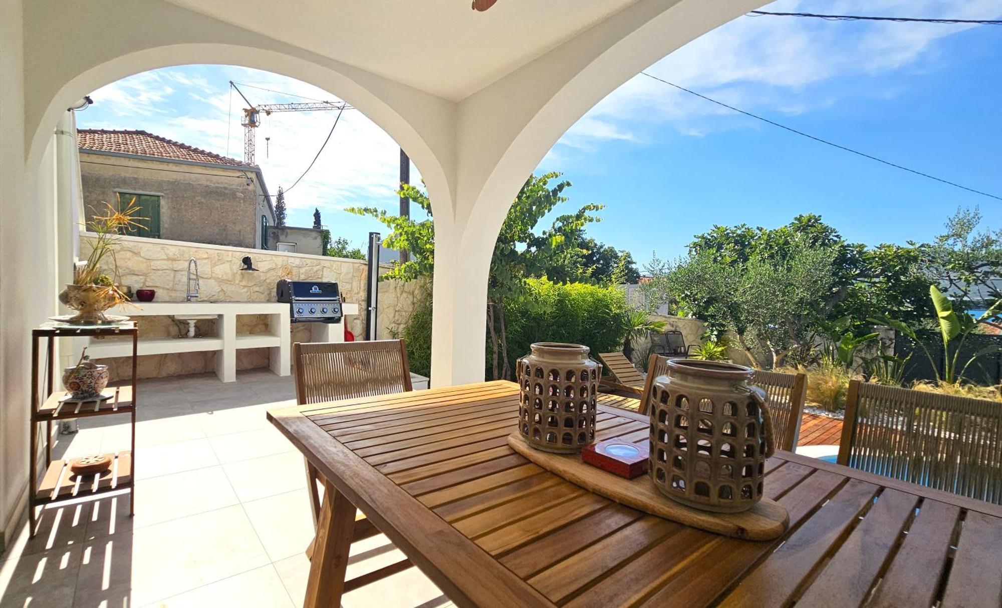 The Three Flowers Pool House Trogir Exterior photo