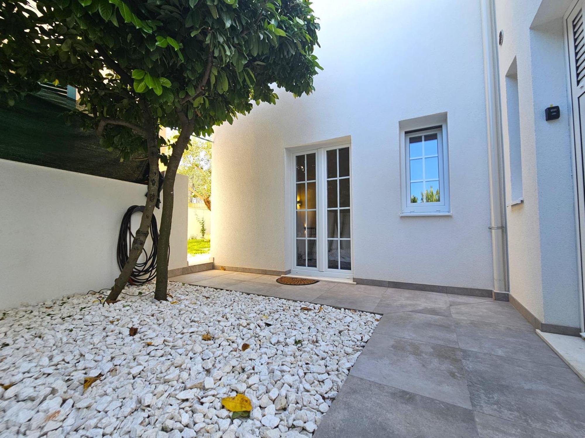 The Three Flowers Pool House Trogir Exterior photo