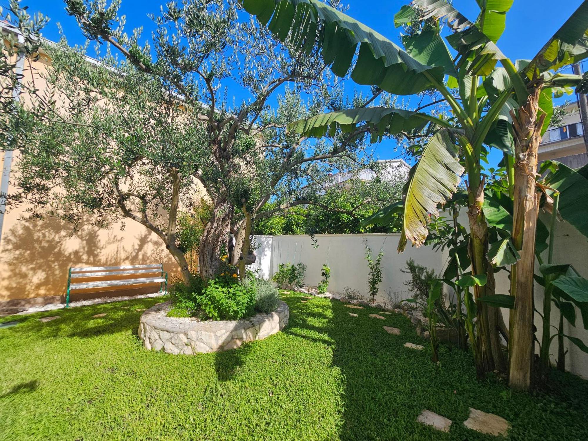 The Three Flowers Pool House Trogir Exterior photo